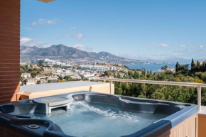 Malibu Mansions by the beach by ALFRESCO STAYS